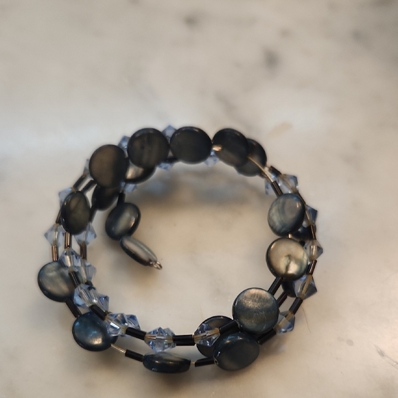 Blue Iridescent Beaded Bracelet - Picture 2 of 4